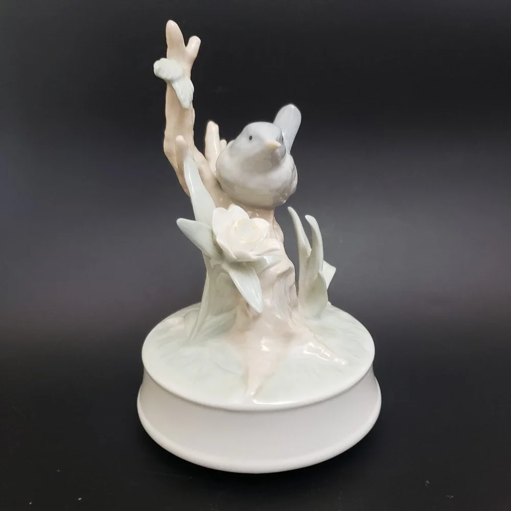 Vtg Otagiri Japan Bird On Branch Music Box 